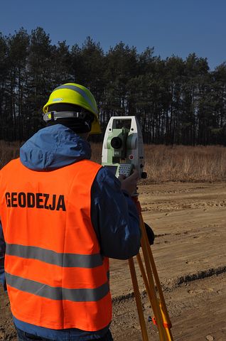 Geodeta przy budowie domu – do czego będzie potrzebny